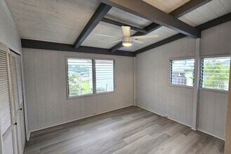 1368 Akaiki St in Kailua, HI - Building Photo - Building Photo