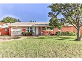 2818 61st St in Lubbock, TX - Building Photo