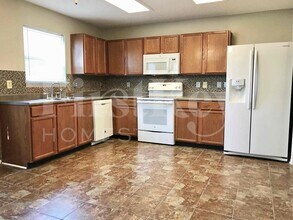 3256 Abaca Ct in Indianapolis, IN - Foto de edificio - Building Photo