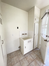 7021 Glasgow Ave in Los Angeles, CA - Building Photo - Building Photo