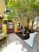 380 Lake Monterey Cir in Boynton Beach, FL - Building Photo - Building Photo