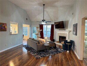 7002 Estates Ct in Loganville, GA - Building Photo - Building Photo