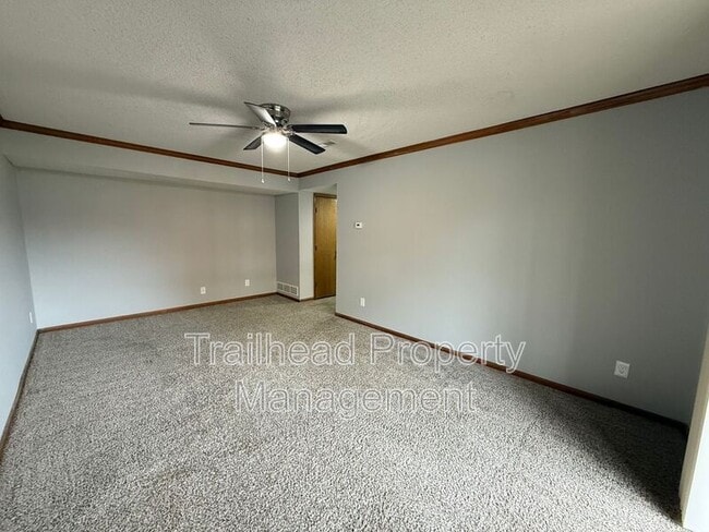 3407 NW Duncan Rd in Blue Springs, MO - Building Photo - Building Photo