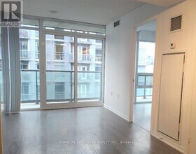 36 Lisgar St in Toronto, ON - Building Photo - Building Photo