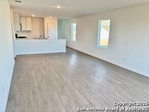 5726 Willow Point Blvd in San Antonio, TX - Building Photo - Building Photo