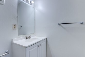 3357 Dill Ave in Richmond, VA - Foto de edificio - Building Photo