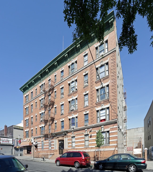 791 E Tremont in Bronx, NY - Building Photo - Building Photo