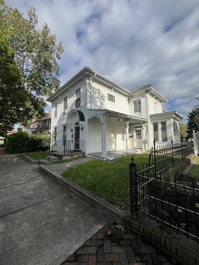 308 W Boscawen St in Winchester, VA - Building Photo - Building Photo