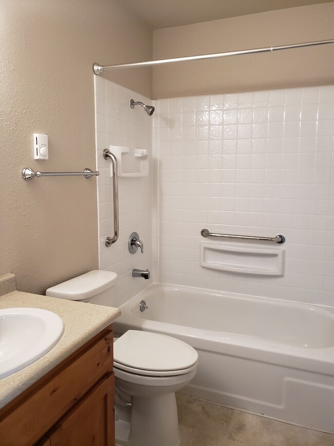 925 N 7th St, Unit 1 in Greybull, WY - Foto de edificio - Building Photo