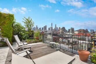 250 Bowery in New York, NY - Building Photo - Building Photo