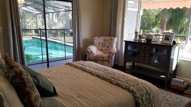 392 Lakeview Ter in Palm Harbor, FL - Building Photo - Building Photo