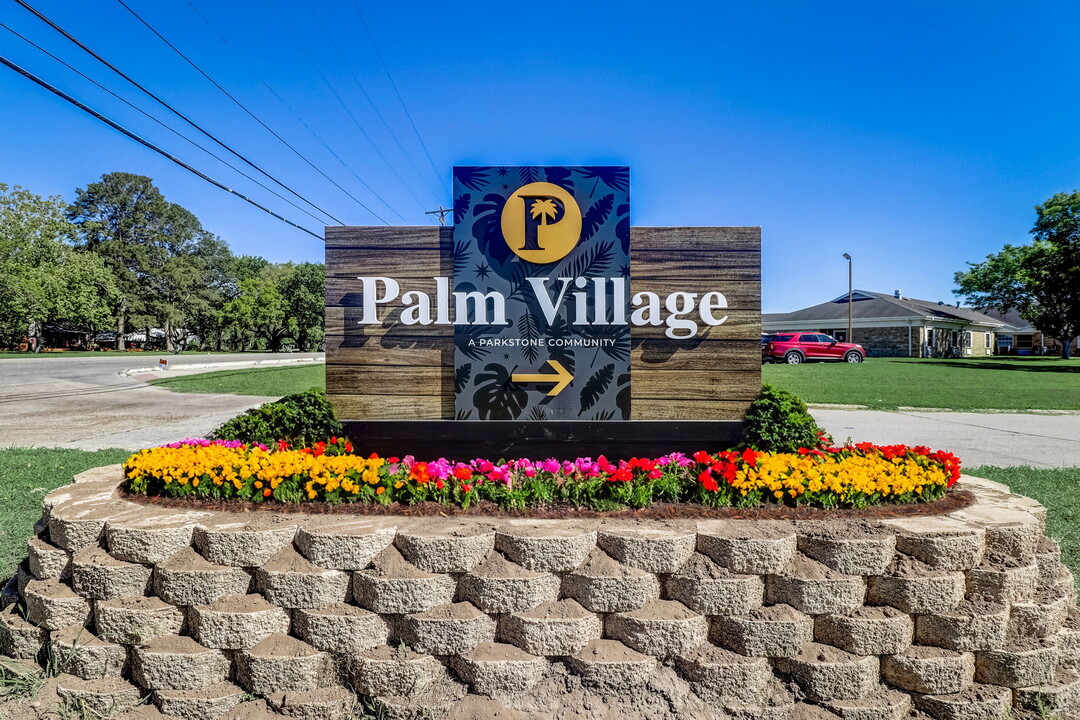 Palm Village in Bay City, TX - Foto de edificio