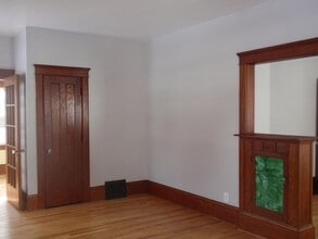 410 Orange St in Jackson, MI - Building Photo - Building Photo