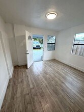 326 NW 96th St in Miami, FL - Building Photo - Building Photo