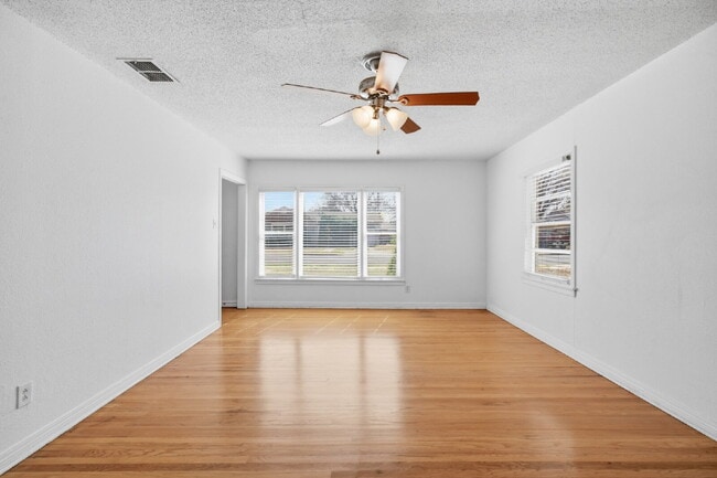 3302 28th St in Lubbock, TX - Building Photo - Building Photo