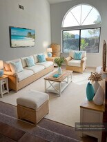 2111 Laurel Valley Pl in Oxnard, CA - Building Photo