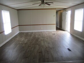 403 Debbie St in Oak Grove, KY - Building Photo - Building Photo