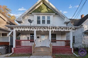 2824 Chestnut St in Toledo, OH - Building Photo