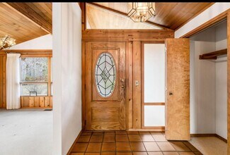 1670 NW Putnam Rd in Bend, OR - Building Photo - Building Photo