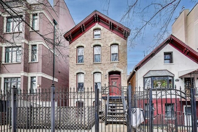 property at 1509 W Thomas St