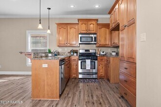 1115 Jules Broussard Rd in Breaux Bridge, LA - Building Photo - Building Photo