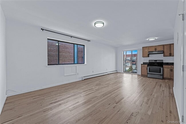 214-16 40th Ave in Queens, NY - Building Photo - Building Photo