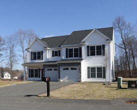 Trinity Manor Luxury Townhomes in Selkirk, NY - Building Photo - Building Photo