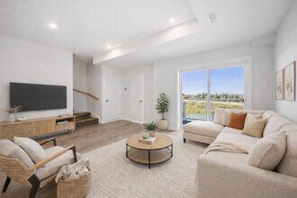 35 Reverie Way in Kitchener, ON - Building Photo - Building Photo