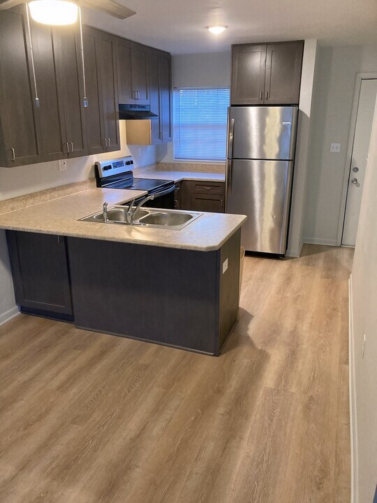 1240 NW 14th Ave in Gainesville, FL - Building Photo