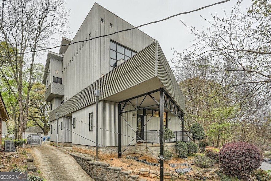 1024 Hemphill Ave NW, Unit A in Atlanta, GA - Building Photo