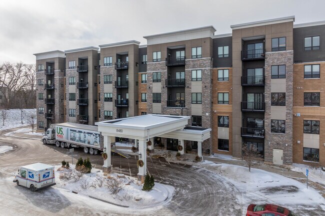 Eden Prairie Senior Living in Eden Prairie, MN - Building Photo - Building Photo