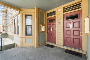 57 Walnut St, Unit 2 in Somerville, MA - Building Photo