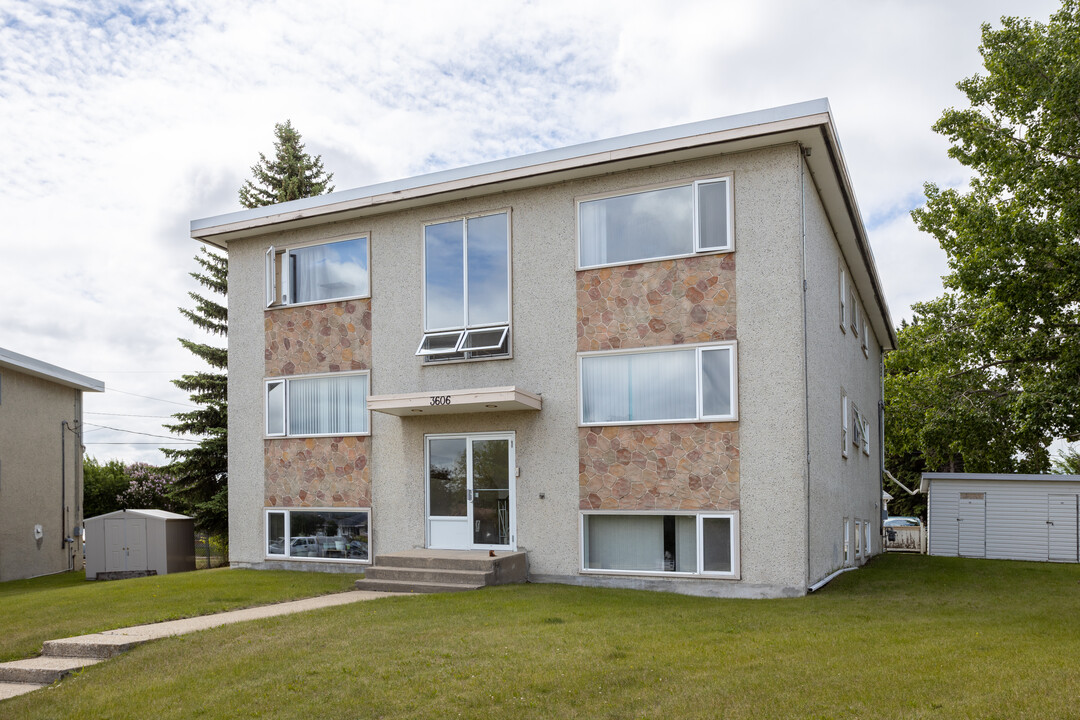 3606 57 Av in Red Deer, AB - Building Photo