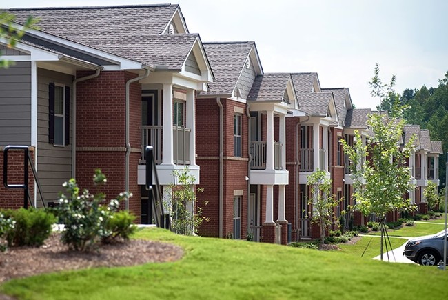 Farmington Creek Apartments in Dawsonville, GA - Building Photo - Building Photo