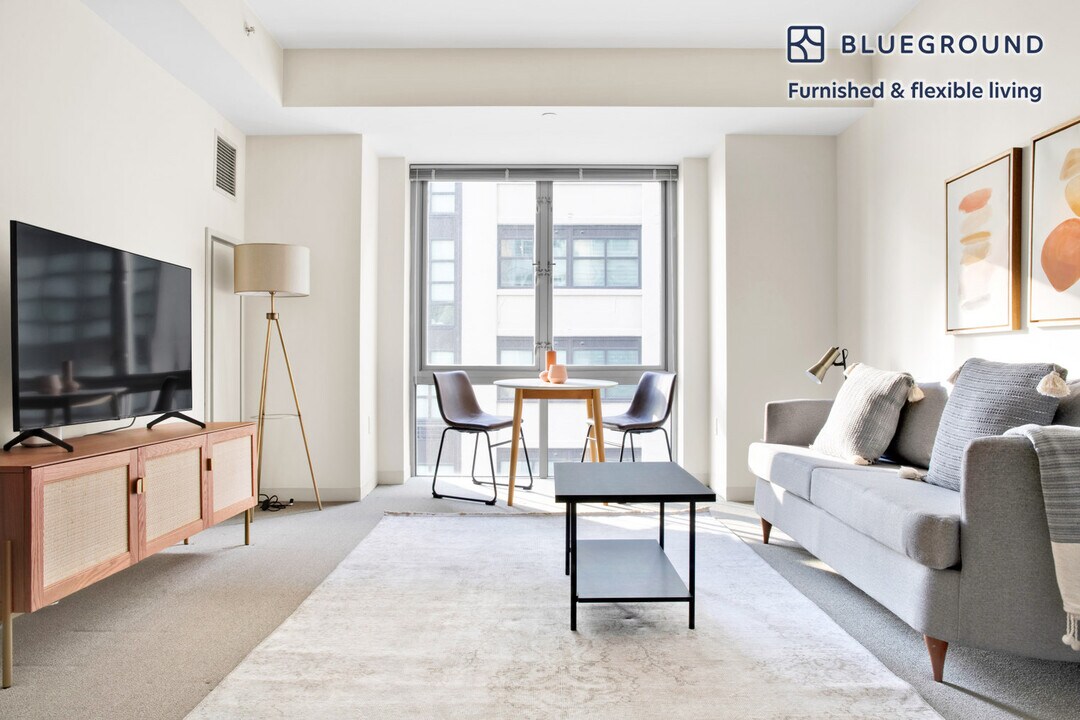 1 Leighton St in Cambridge, MA - Building Photo