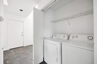 6126 Grand Blvd in Houston, TX - Building Photo - Building Photo