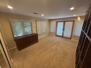 10610 Quail Canyon Rd in El Cajon, CA - Foto de edificio - Building Photo