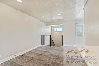 885 Bel Mar Dr in Ogden, UT - Building Photo - Building Photo