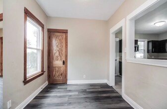 4431 N Marmora Ave in Chicago, IL - Foto de edificio - Building Photo