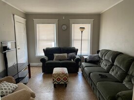 1223 Gray Ave, Unit Upper in Utica, NY - Building Photo