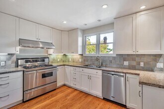 312 23rd Ave in San Mateo, CA - Building Photo - Building Photo