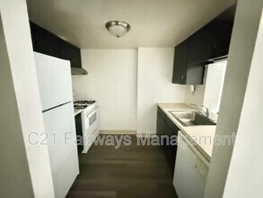 335 Dersam St in McKeesport, PA - Building Photo - Building Photo