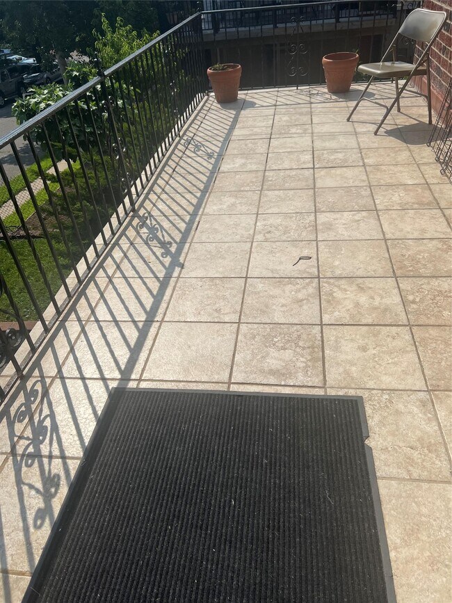 9 Breglia St in Yonkers, NY - Building Photo - Building Photo