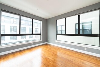 339 D St, Unit 23 in Boston, MA - Building Photo - Building Photo