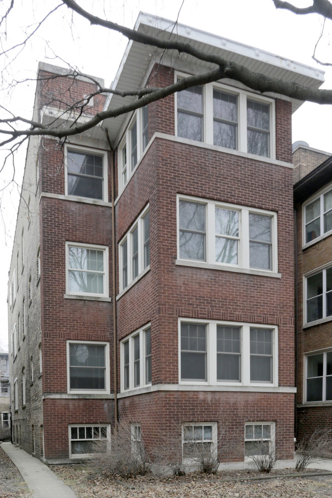 1351 W Elmdale Ave in Chicago, IL - Building Photo - Building Photo