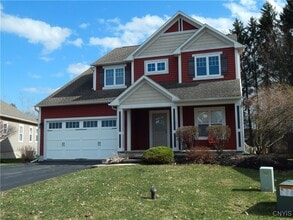 8176 Whitman Way in Liverpool, NY - Building Photo - Building Photo