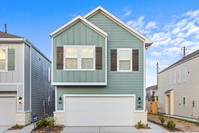 property at 2213 Bay Breeze Dr