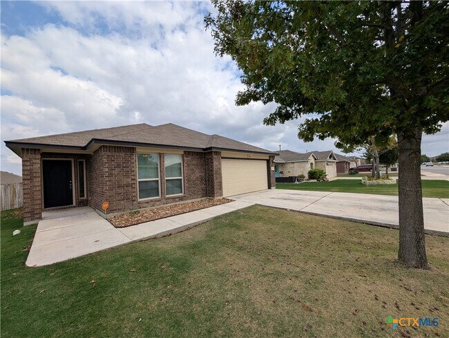property at 2587 Diamondback Trail