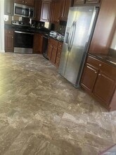 389 Clubhouse Ct, Unit 457 in Coram, NY - Building Photo - Building Photo