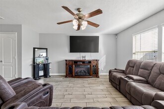 2707 Piney Lake Ct in Houston, TX - Building Photo - Building Photo